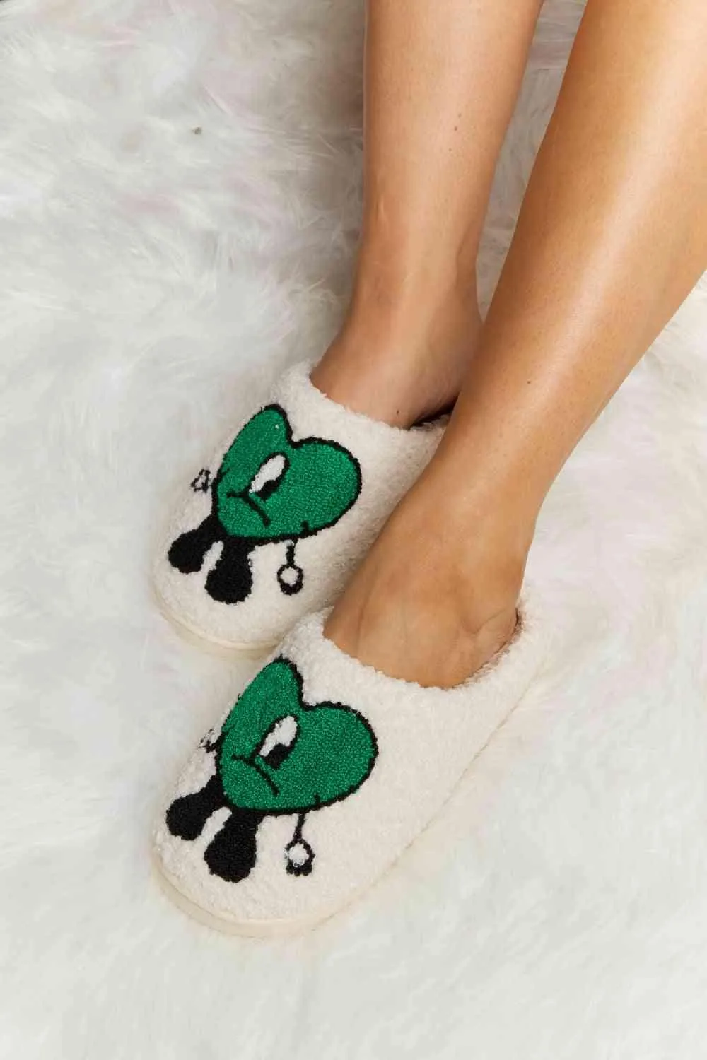 Charming Heart Print Plush Fleece Slippers - Indulge in Cozy Bliss